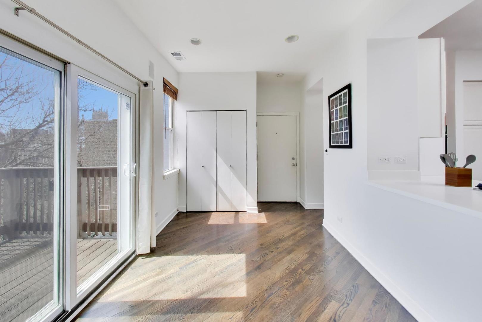 643 West Melrose Street, Unit 3 Chicago, IL 60657 - Photo 12 of 25