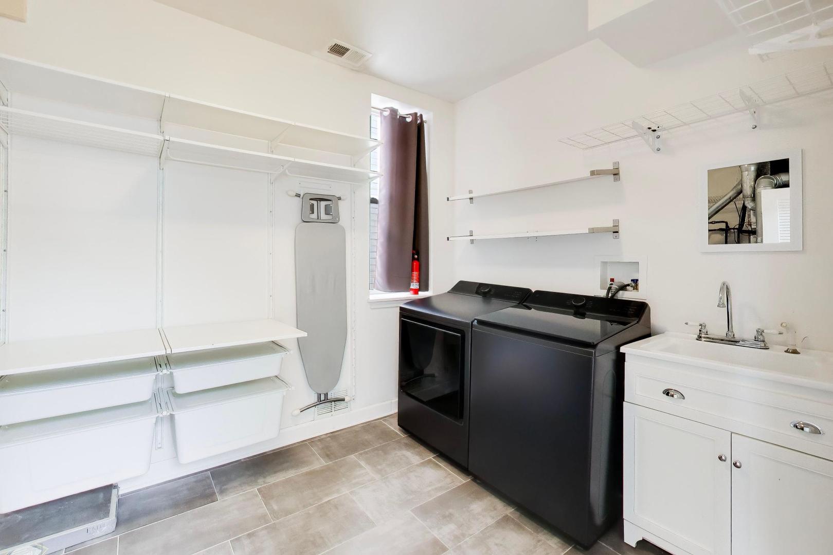643 West Melrose Street, Unit 3 Chicago, IL 60657 - Photo 22 of 25