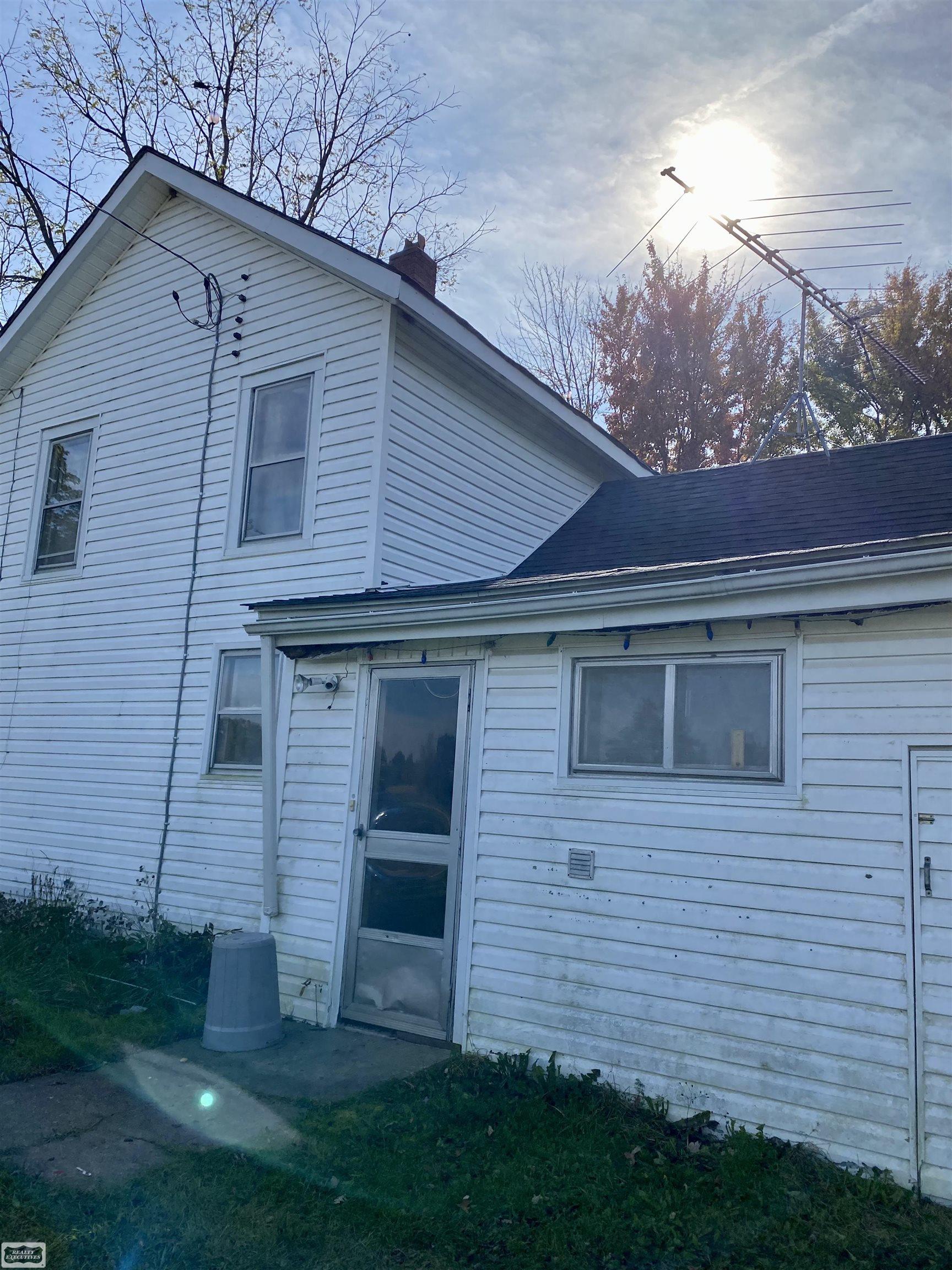 1801 Wheeler Road Allenton, MI 48002 - Photo 3 of 22 50127442-2.JPG