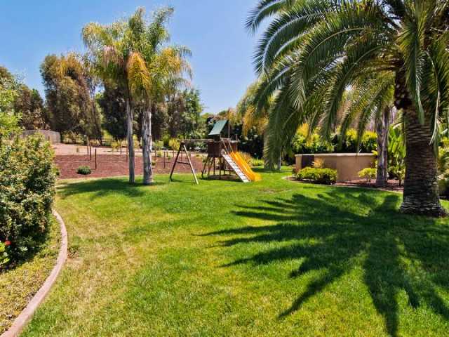 16575 Via Lago Azul Rancho Santa Fe, CA 92067 - Photo 16 of 18 Gallery Image 16