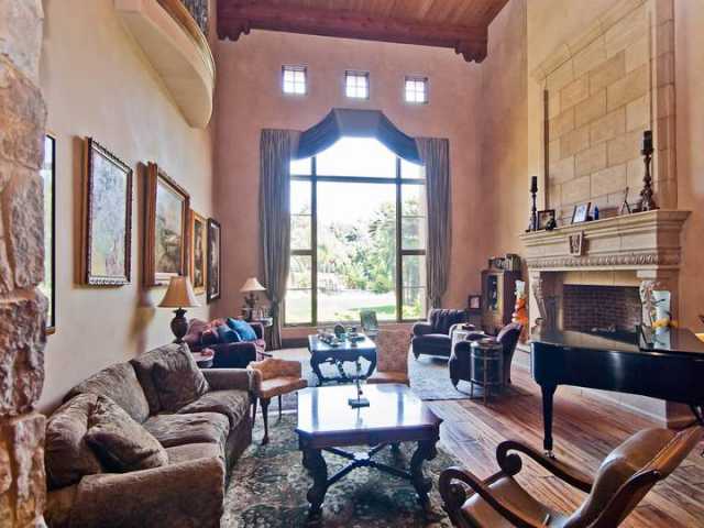 16575 Via Lago Azul Rancho Santa Fe, CA 92067 - Photo 9 of 18 Gallery Image 9