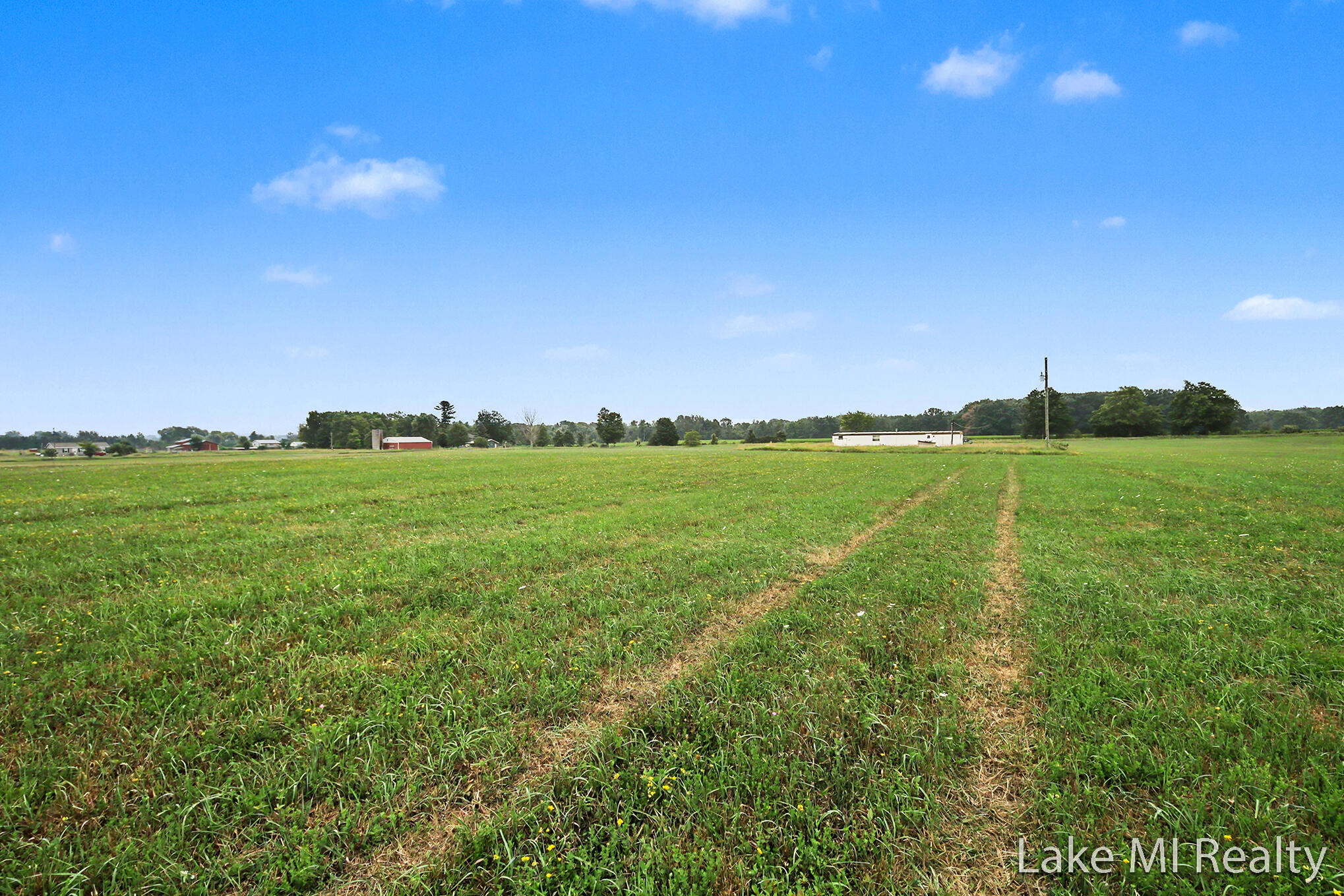 12650 Jefferson Road Morley, MI 49336 - Photo 7 of 14 IMG_5209