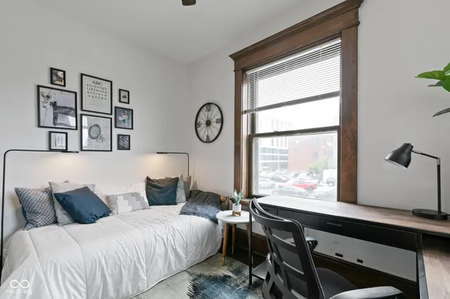 $200,000 | 108 East St Clair Street, Unit E, Indianapolis, IN 46204