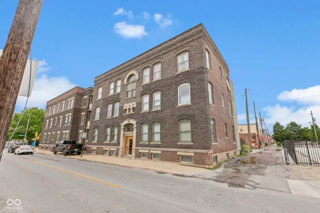 $200,000 | 108 East St Clair Street, Unit E, Indianapolis, IN 46204