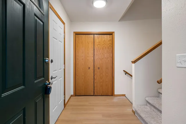 $264,900 | 920 Hoffman Street, Gresham, WI 54128