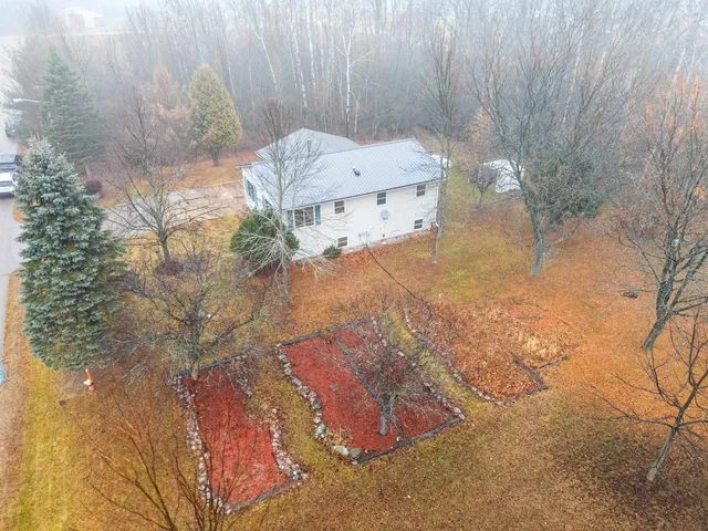 $264,900 | 920 Hoffman Street, Gresham, WI 54128