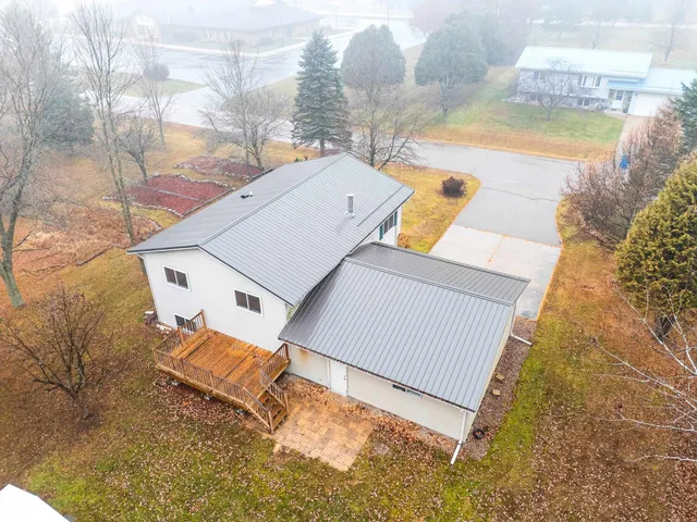 $264,900 | 920 Hoffman Street, Gresham, WI 54128