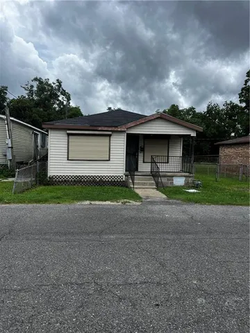 $1,500 | 1008 Robinson Avenue, Marrero, LA 70072