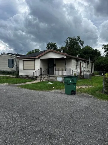 $1,500 | 1008 Robinson Avenue, Marrero, LA 70072