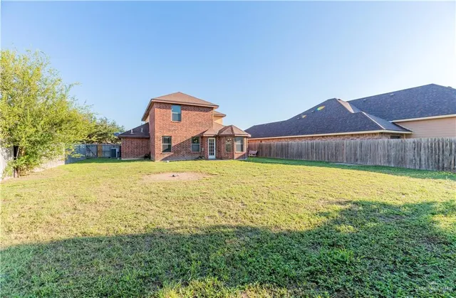 $1,990 | 2117 Kilgore Avenue, McAllen, TX 78504