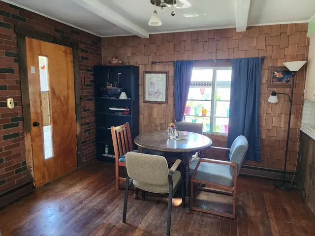 $129,000 | 536 Old Glen Avenue, Berlin, NH 03570