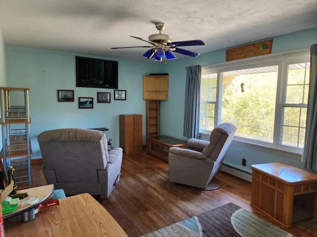 $129,000 | 536 Old Glen Avenue, Berlin, NH 03570