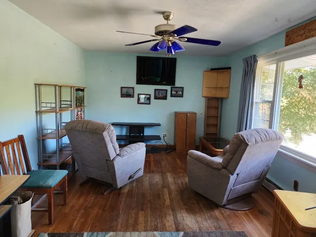 $129,000 | 536 Old Glen Avenue, Berlin, NH 03570