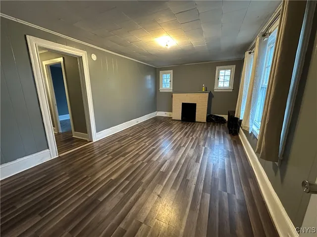 $250,000 | 63 East Utica Street, Oswego, NY 13126