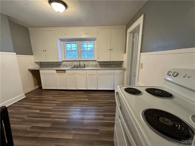 $250,000 | 63 East Utica Street, Oswego, NY 13126