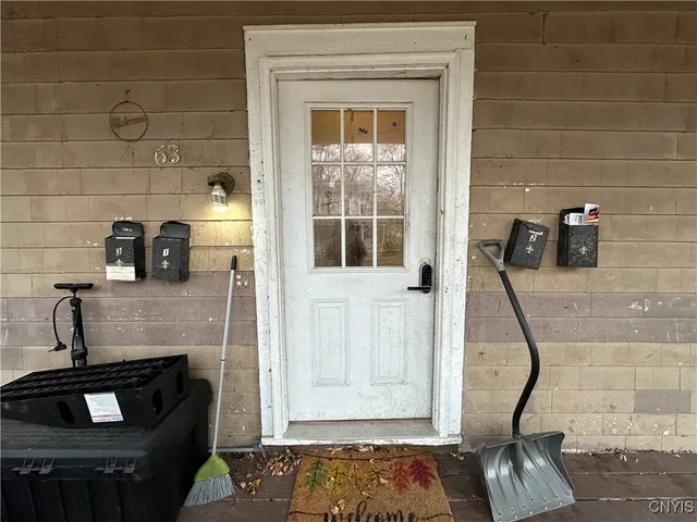 $250,000 | 63 East Utica Street, Oswego, NY 13126