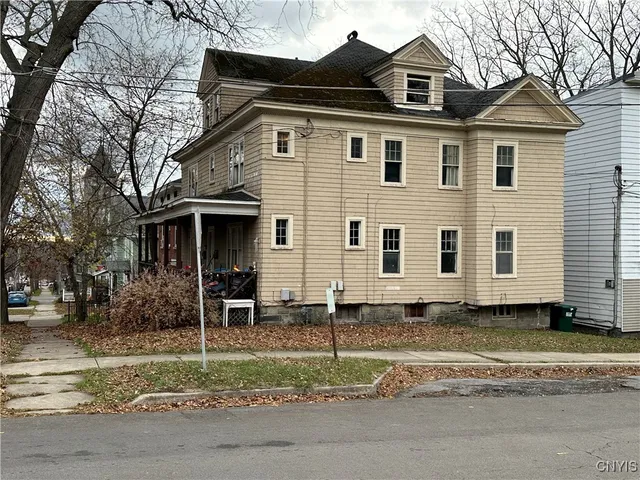 $250,000 | 63 East Utica Street, Oswego, NY 13126