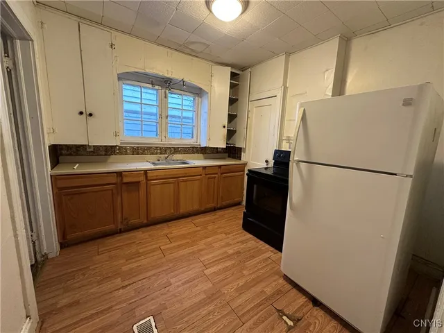 $250,000 | 63 East Utica Street, Oswego, NY 13126