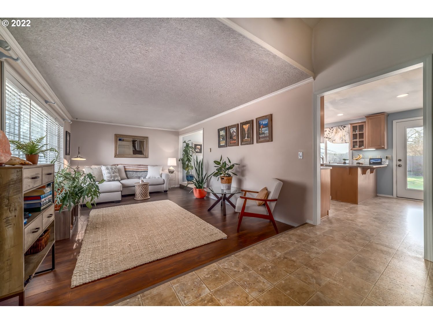 6520 E Street Springfield, OR 97478 - Photo 6 of 32 a living room with furniture and a table