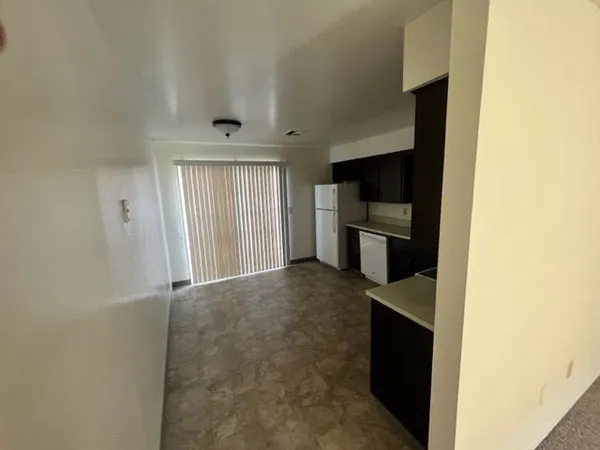 $1,600 | 1681 Marion Street, Unit B, Kingsburg, CA 93631