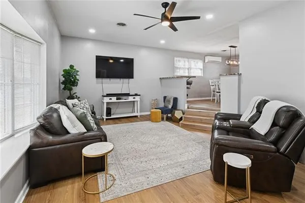 $469,000 | 5517 Avron Boulevard, Metairie, LA 70003