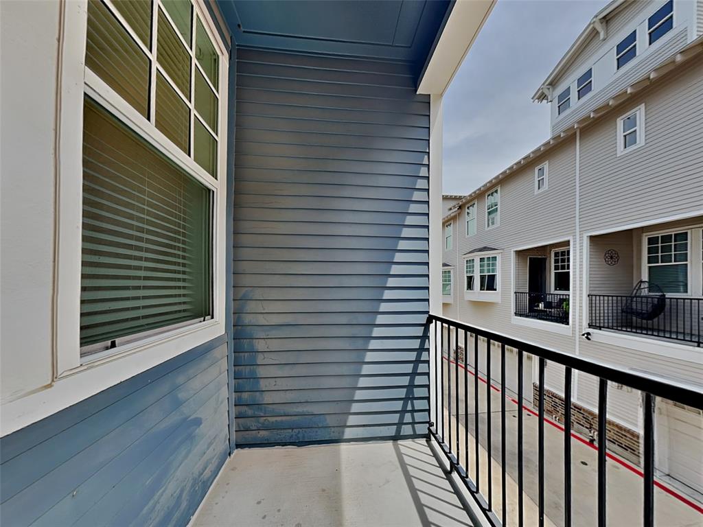 645 North Tyler Street, Unit 302 Dallas, TX 75208 - Photo 12 of 18