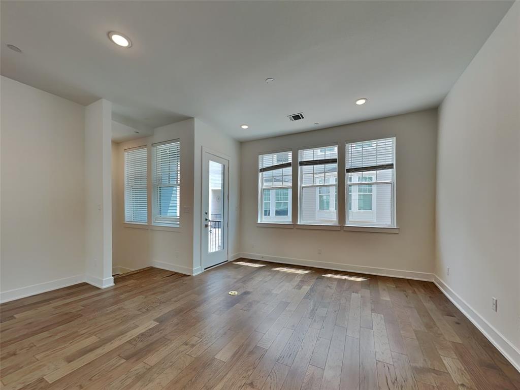 645 North Tyler Street, Unit 302 Dallas, TX 75208 - Photo 5 of 18
