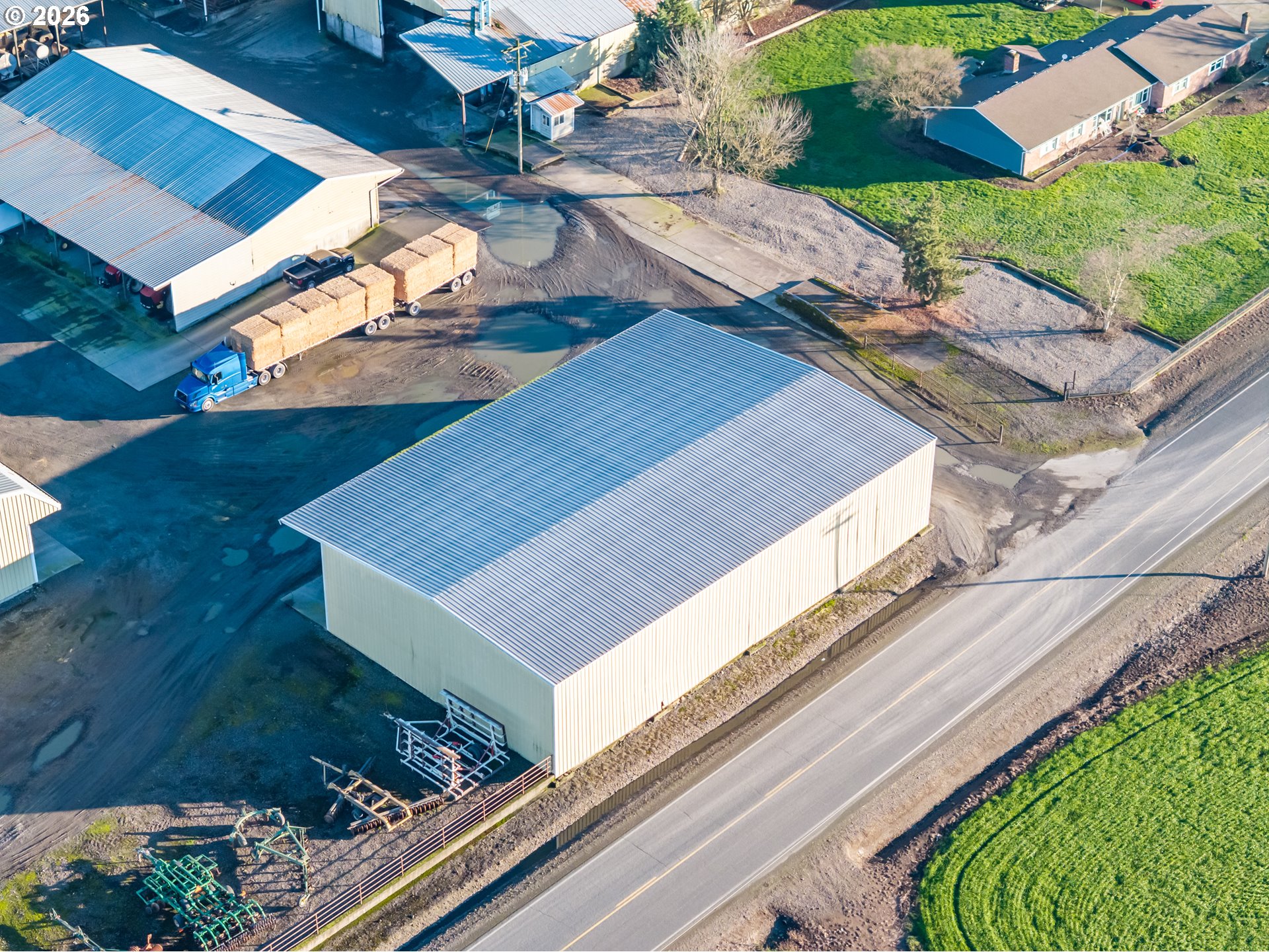 35725 Engel Road Southeast Albany, OR 97322 - Photo 11 of 38 a view of a house with a yard