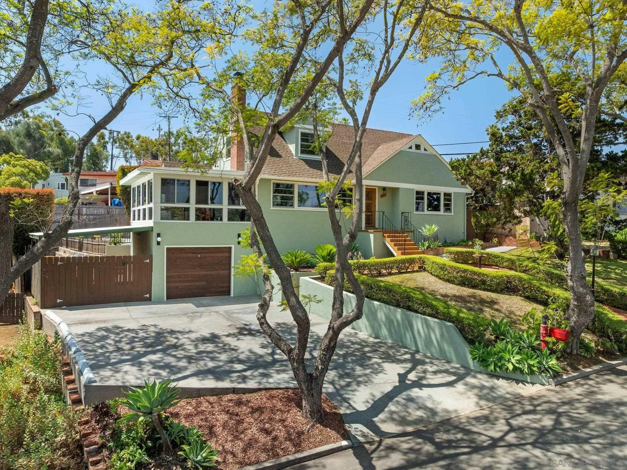 8865 Country Club Place Spring Valley, CA 91977 - Photo 2 of 57