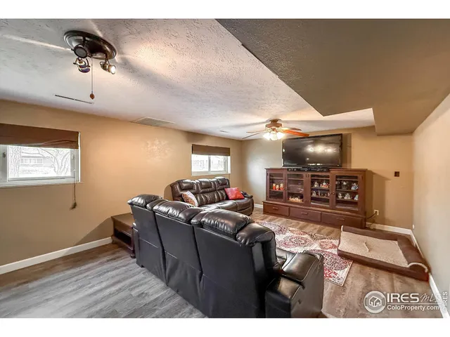 $549,000 | 1609 Meeker Drive, Longmont, CO 80504