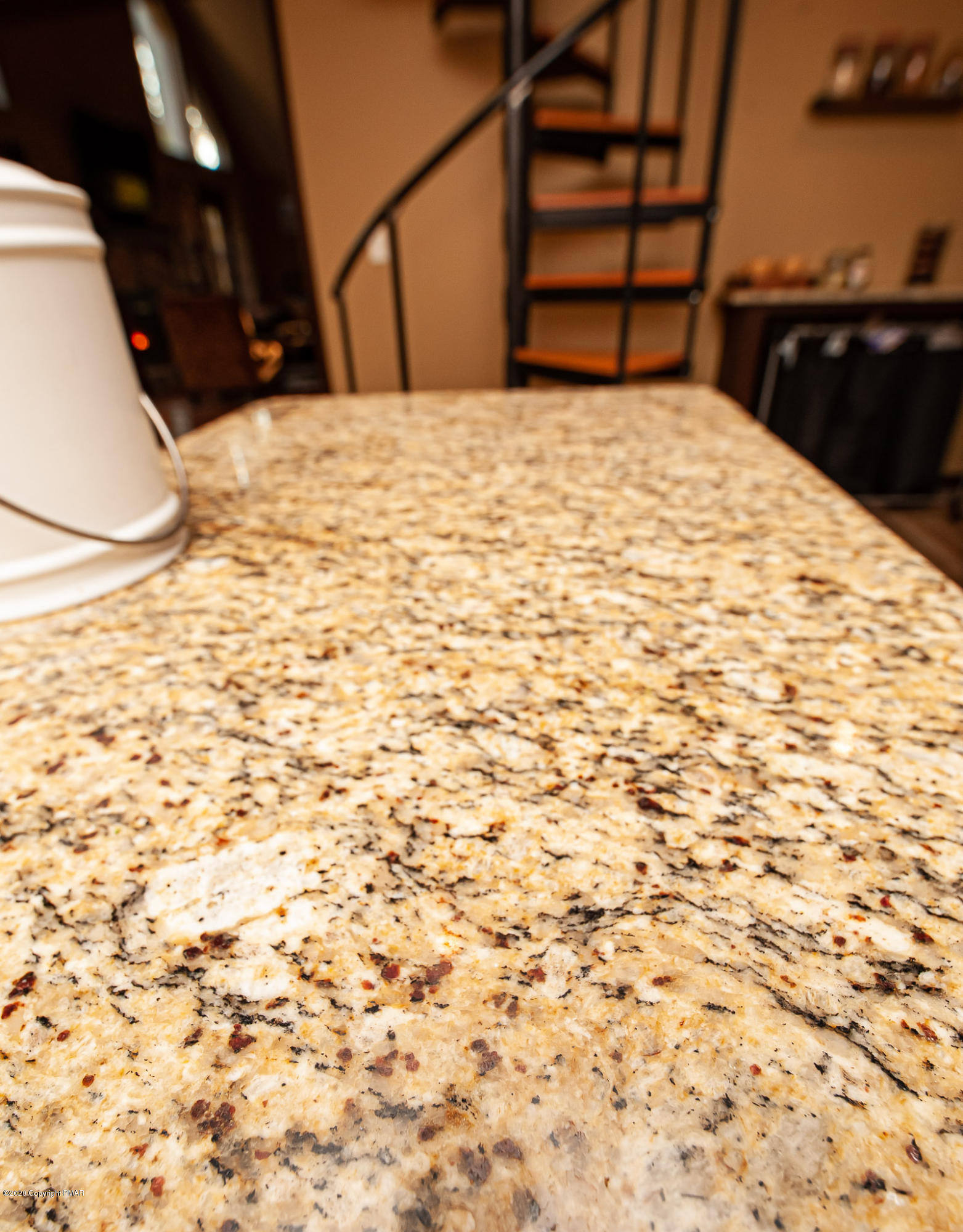 145 Salisbury Road Bushkill, PA 18324 - Photo 20 of 60 Granite Kitchen counters
