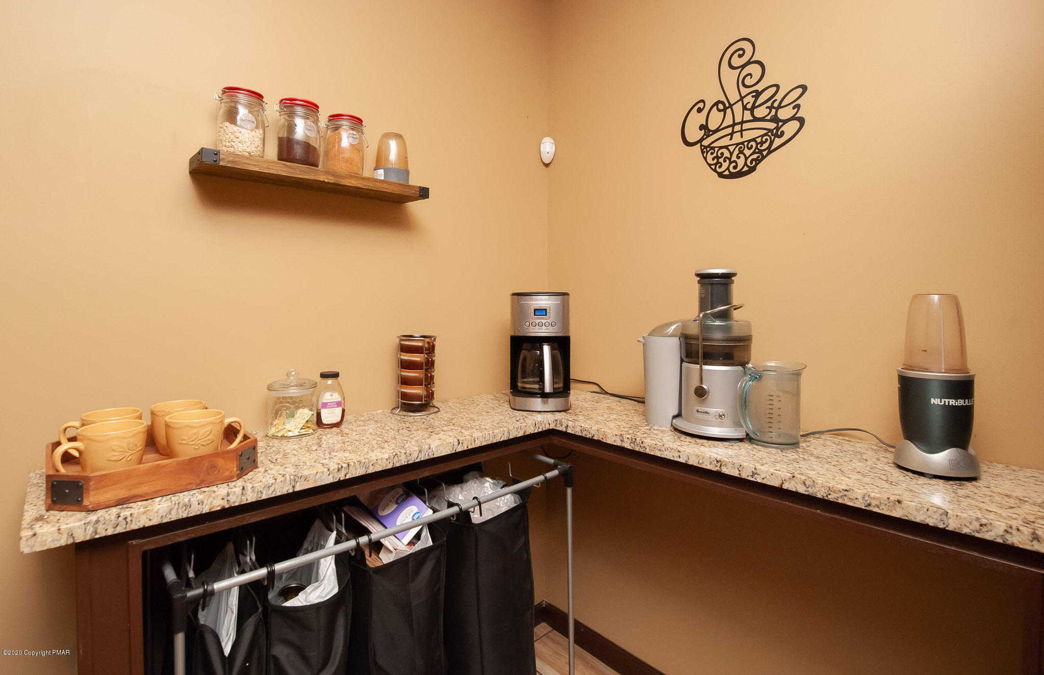 145 Salisbury Road Bushkill, PA 18324 - Photo 8 of 60 coffee nook