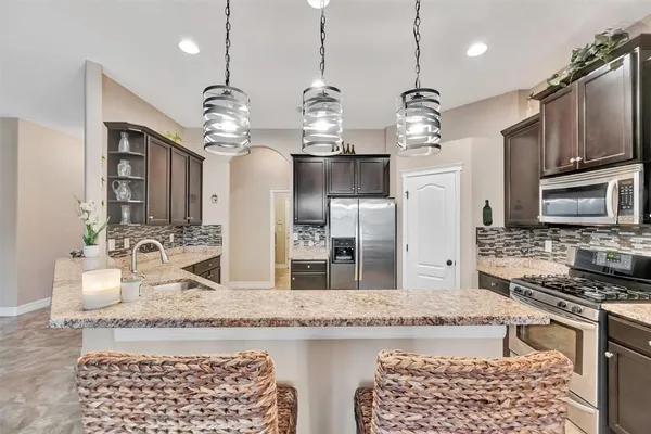 $615,000 | 15616 Starling Water Drive, Lithia, FL 33547