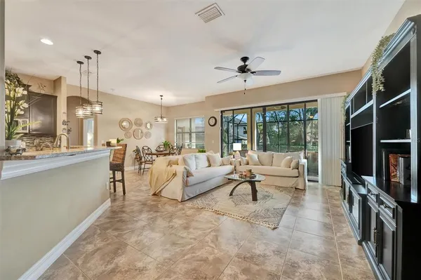 $615,000 | 15616 Starling Water Drive, Lithia, FL 33547
