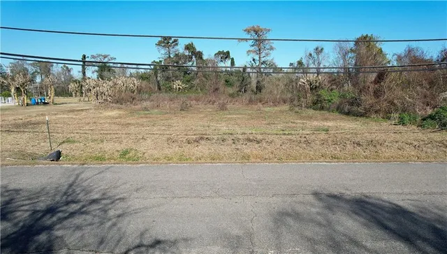 $135,000 | 26-30 Staten Avenue, Harvey, LA 70058