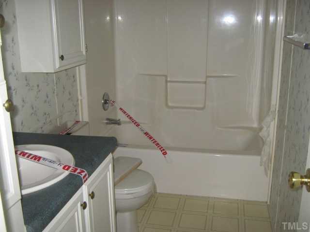 204 Beaver Dam Road Henderson, NC 27537 - Photo 4 of 8 Gallery Image 4