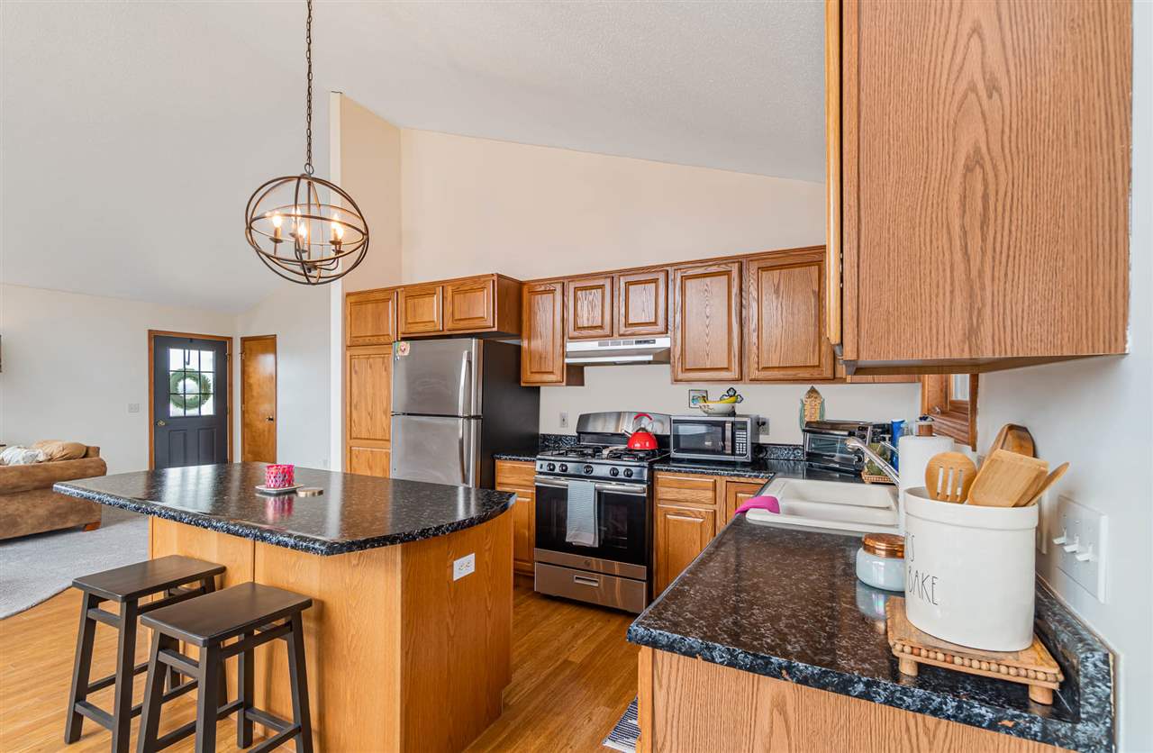 2877 East Coggins Road Pinconning, MI 48650 - Photo 9 of 36