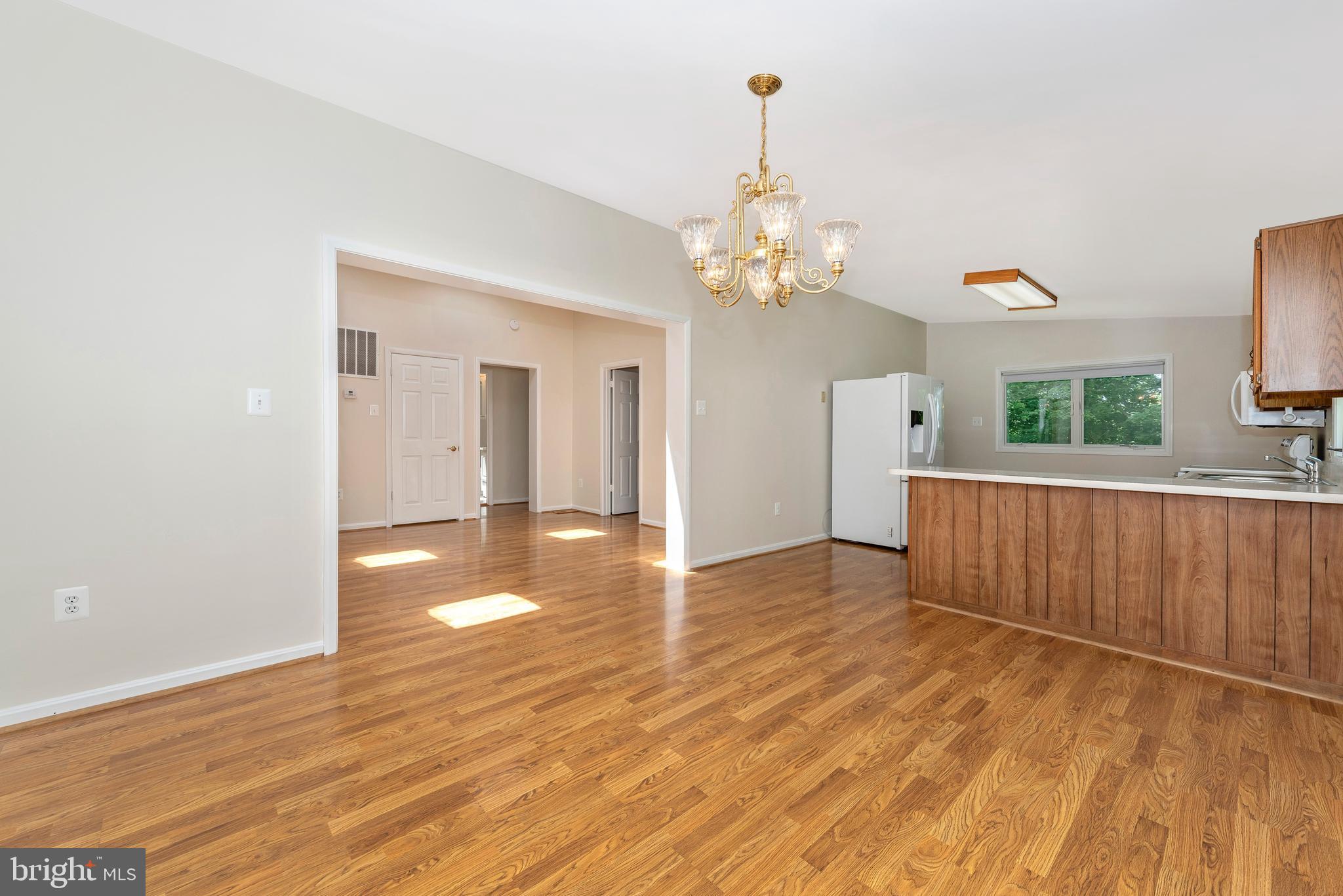 6602 West Lakeridge Road New Market, MD 21774 - Photo 11 of 49 DINING ROOM