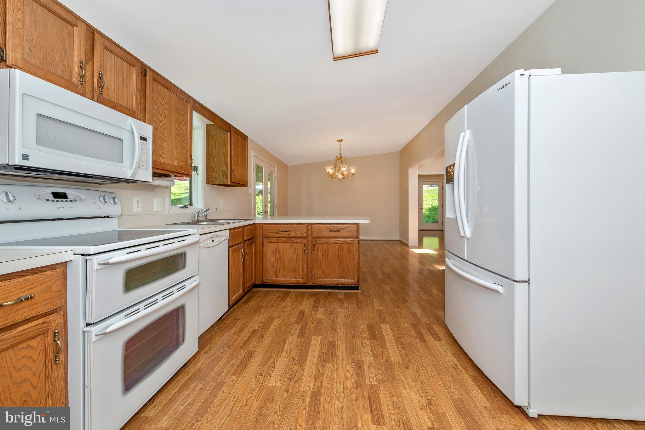 6602 West Lakeridge Road New Market, MD 21774 - Photo 16 of 49 KITCHEN