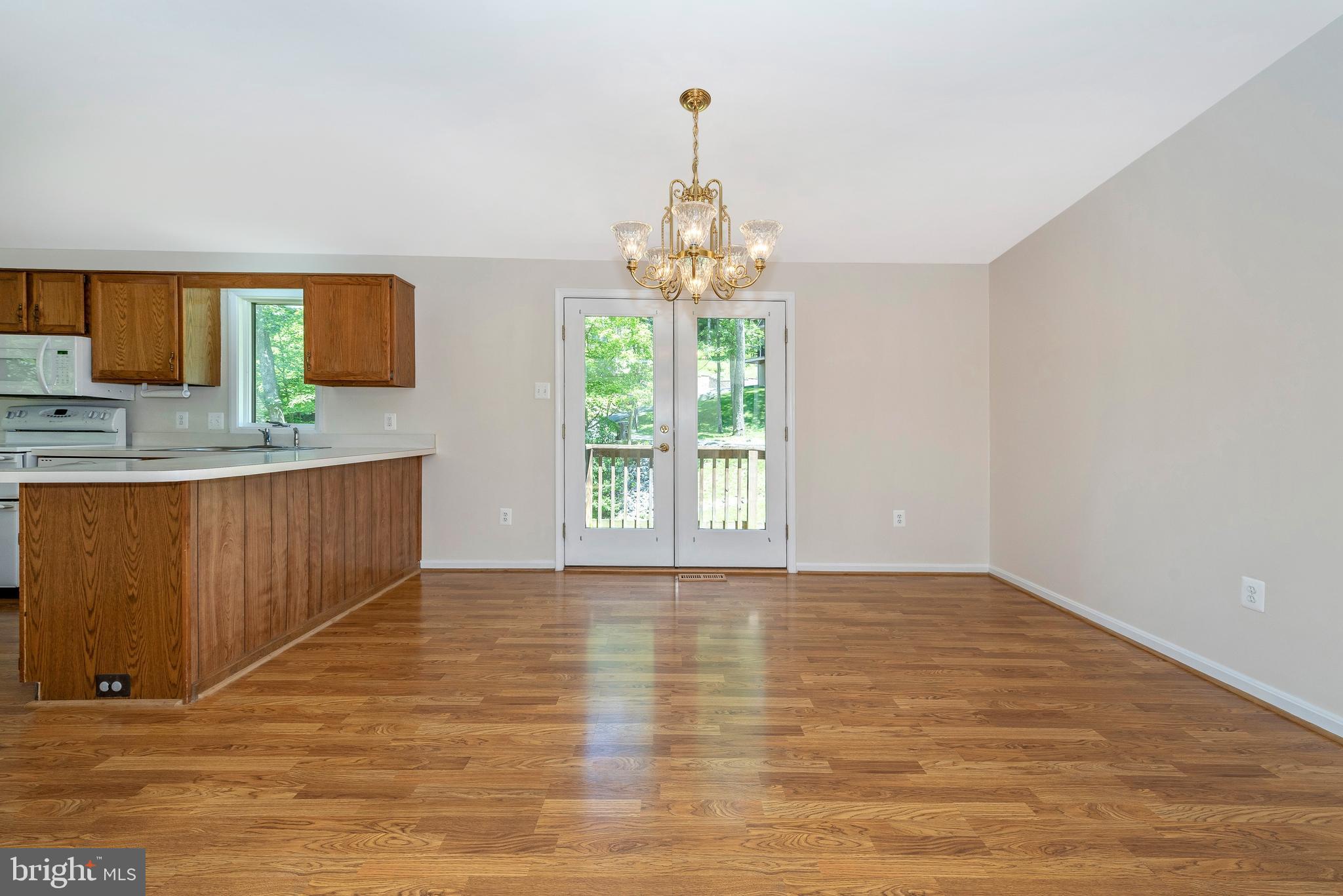 6602 West Lakeridge Road New Market, MD 21774 - Photo 9 of 49 DINING ROOM