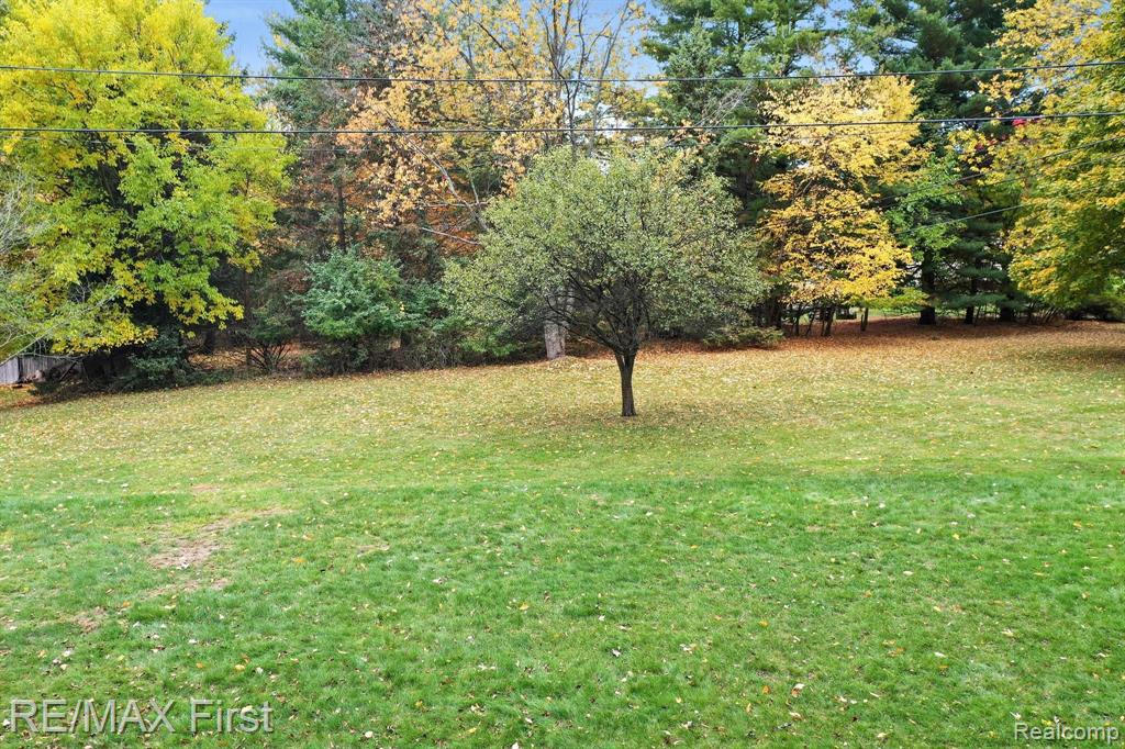 311 Nevada Avenue Rochester Hills, MI 48309 - Photo 6 of 28