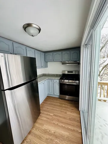 $3,200 | 12 Thorndike Street, Unit 2, Salem, MA 01970