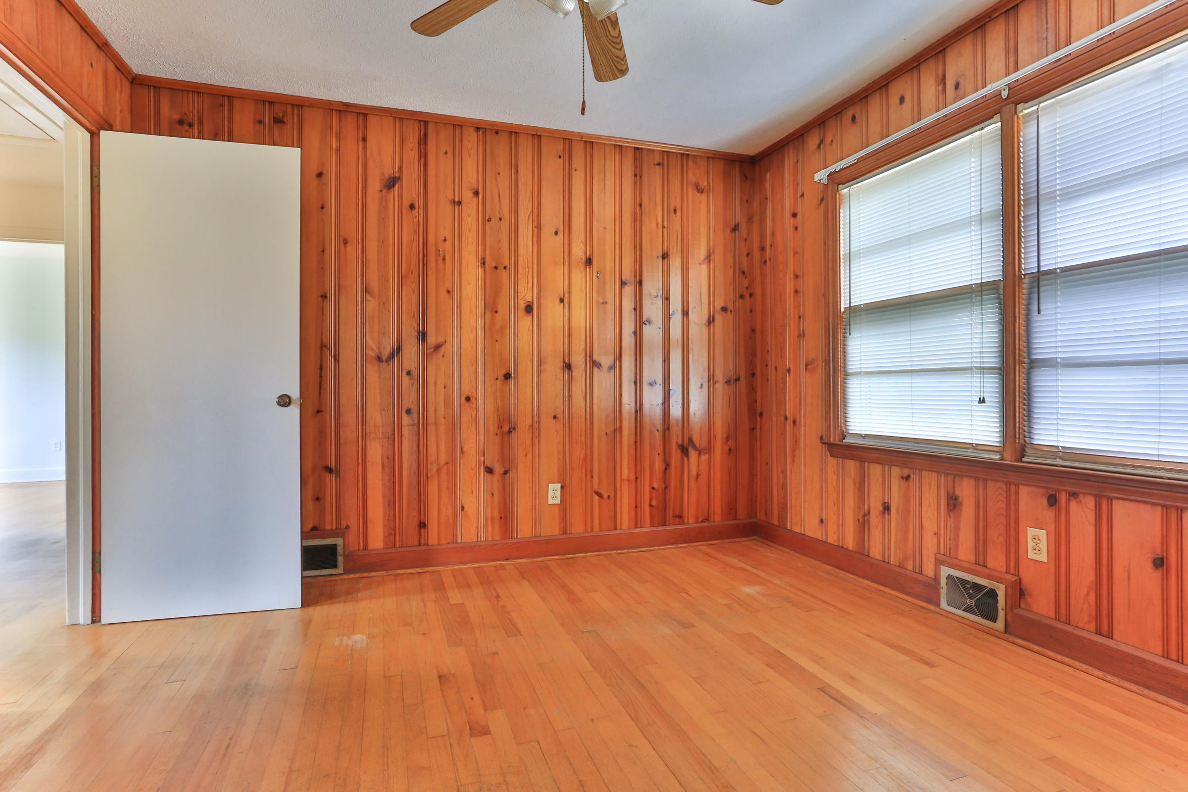 929 Thomas Street Rockingham, NC 28379 - Photo 16 of 39 1O8A2455
