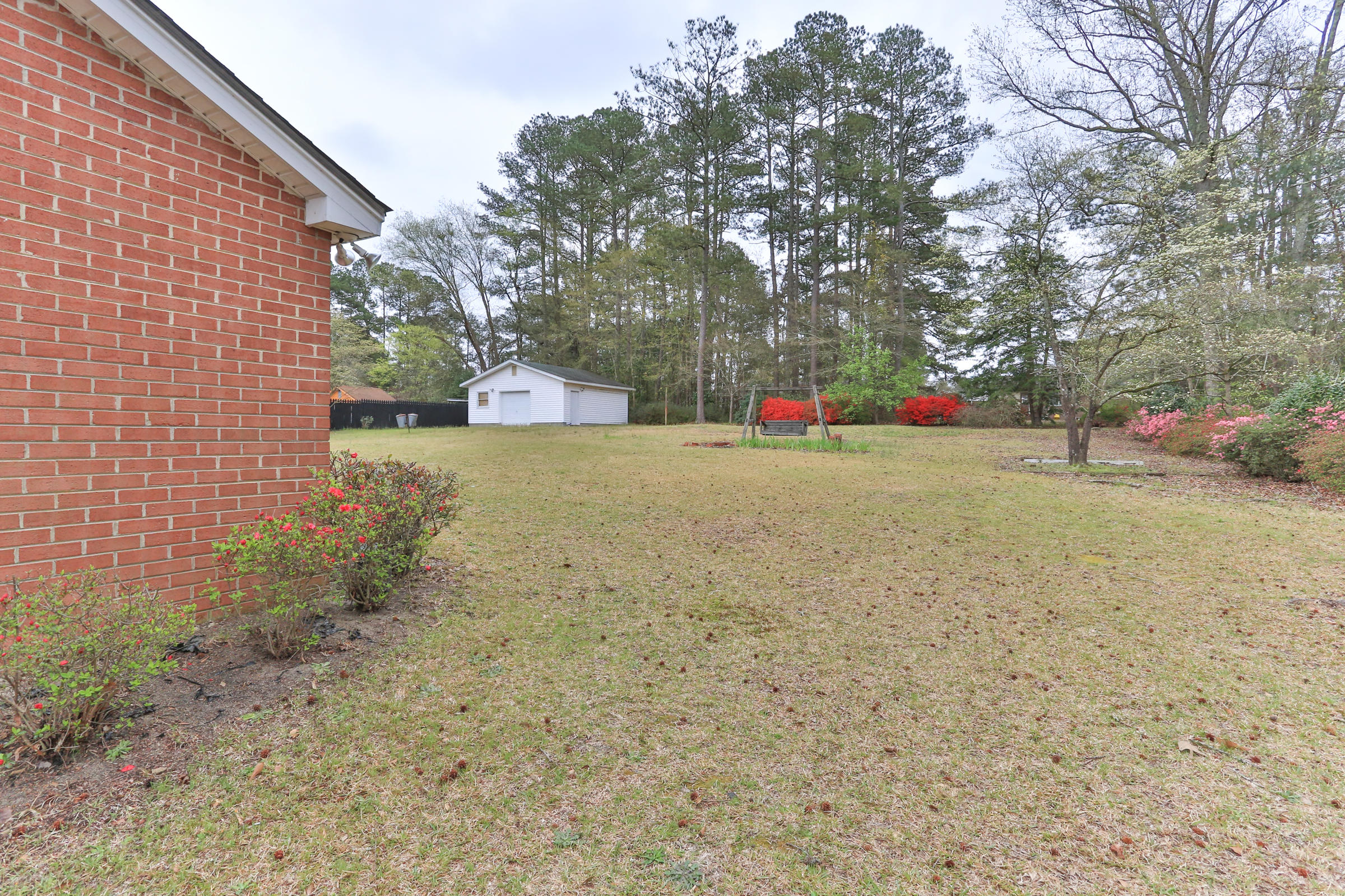929 Thomas Street Rockingham, NC 28379 - Photo 28 of 39 1O8A2511