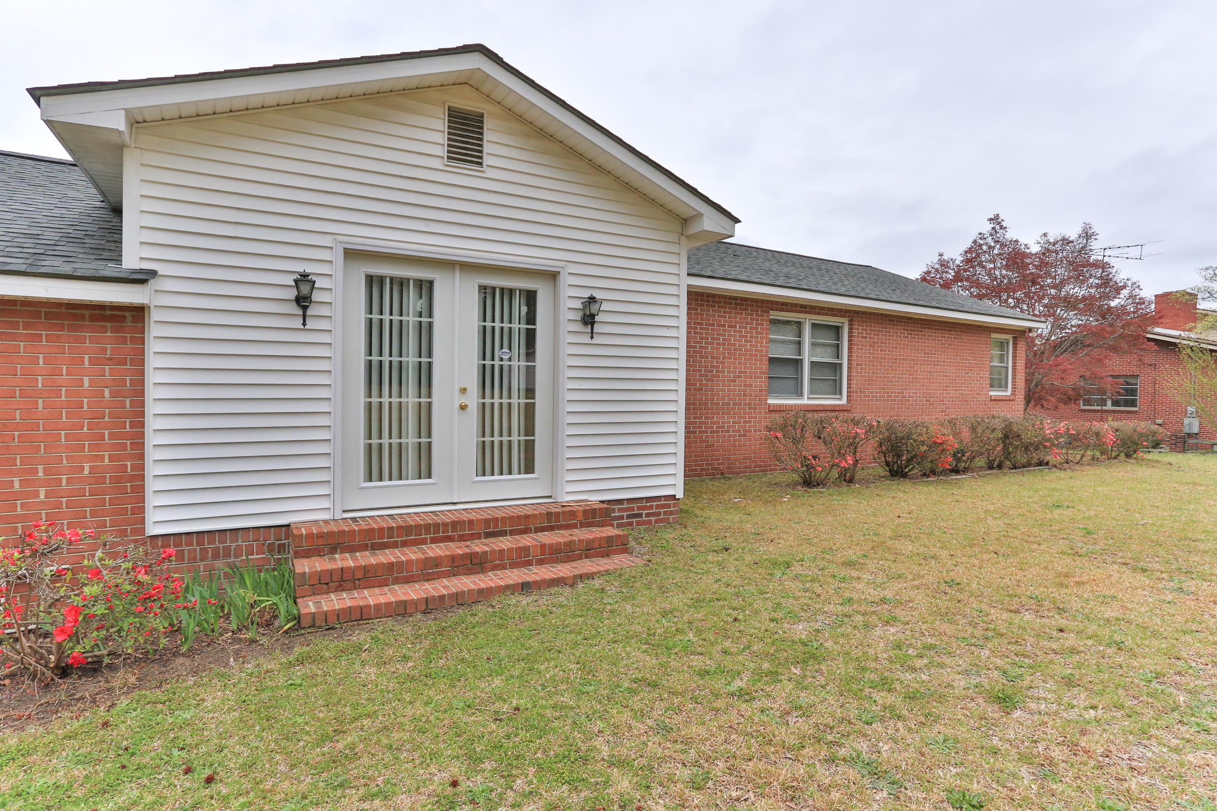 929 Thomas Street Rockingham, NC 28379 - Photo 37 of 39 1O8A2555