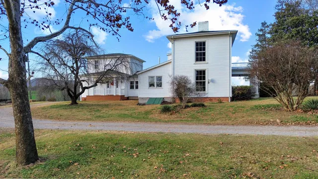 $2,000,000 | 210 Hoha Lane, Rocky Mount, VA 24151