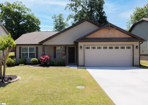 $325,000 | 108 Summerdale Drive, Taylors, SC 29687