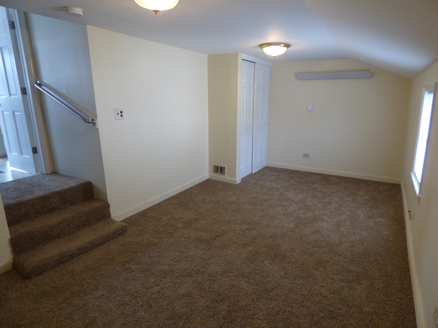 8547 South Roberts Road Justice, IL 60458 - Photo 12 of 21