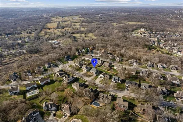 $460,000 | 8120 Northwest Delta Drive, Kansas City, MO 64151