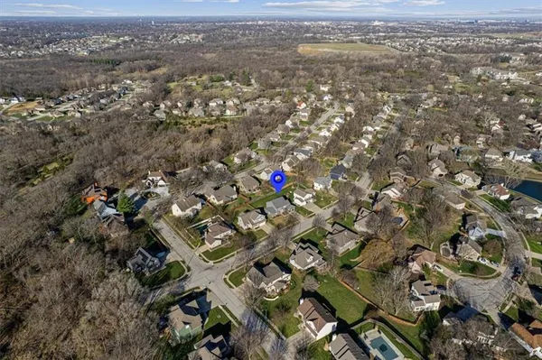 $460,000 | 8120 Northwest Delta Drive, Kansas City, MO 64151